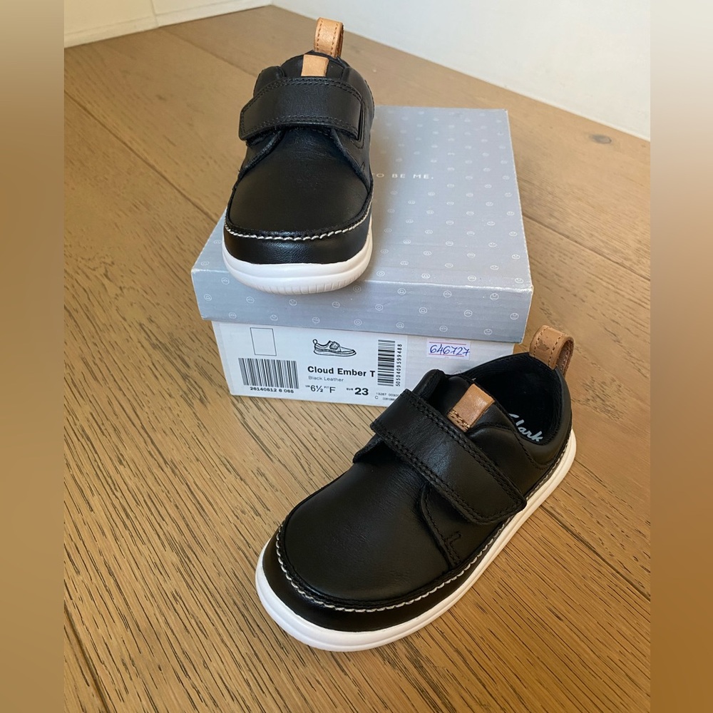 NEW - Clarks Black and White Kids Sneakers